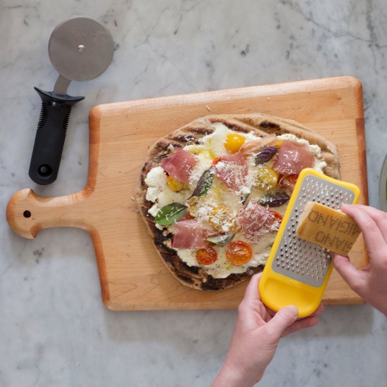 OXO pizzaszeletelő, rozsdamentes acél pengével 7,1 cm