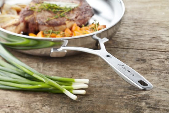 Serpenyő 5 rétegű, 28 cm, Ipari termékcsalád, rozsdamentes acél - Demeyere