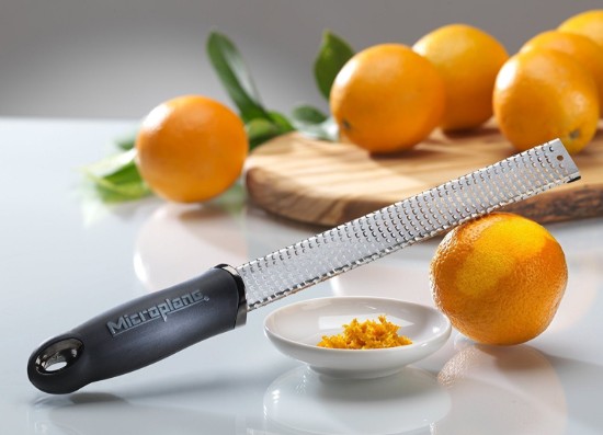 Microplane - Reszelő, sebészeti rozsdamentes acél, 32,5 cm, Fekete