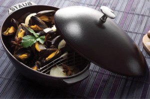 Staub edény kagylókészítéshez 25cm, 2 l, Black Matte