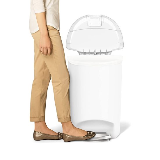 simplehuman - Fehér Acél - 50 L - es félkör alakú szemetes pedállal