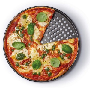 Kitchen Craft perforált pizza tálca, acél, 32 cm, "MasterClass"