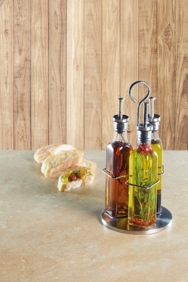 4 részes készlet, 3 üveg olajhoz és ecethez és krómozott tartót tartalmaz – Kitchen Craft