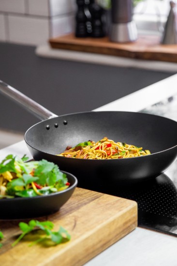 Kitchen Craft wok serpenyő, szénacél, 30 cm, “MasterClass”