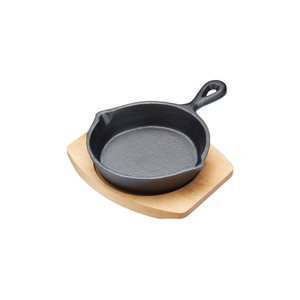 Kitchen Craft mini serpenyő fa alátéttel 20 cm