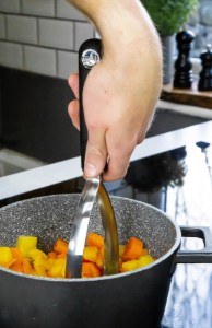 Kitchen Craft Krumplitörő, 28 cm, “MasterClass”