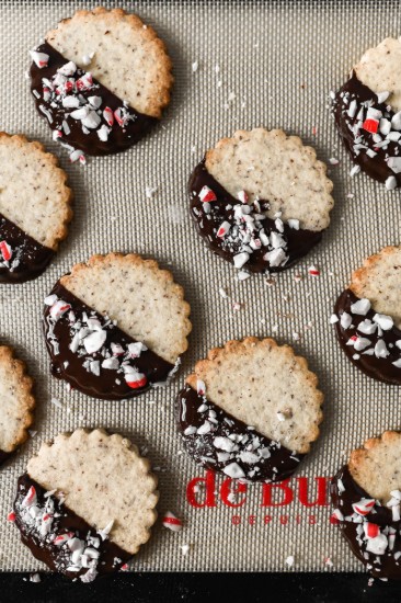 9 részes kör alakú, hullámos péksüteményvágó formakészlet, poliamid - de Buyer