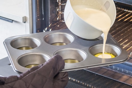 Kitchen Craft 6 darabos muffinsütő, acél, 35 x 26 cm , "MasterClass"