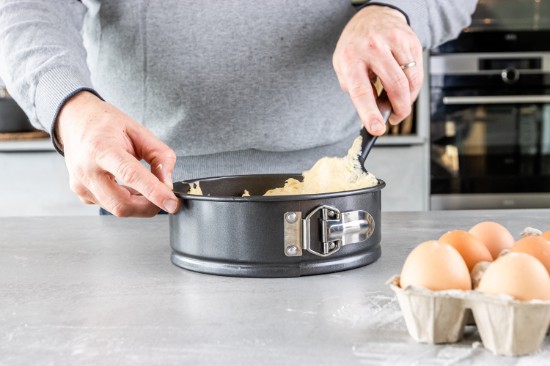 Kitchen Craft 2 db kerek tortasütő tepsi készlet, acél, “MasterClass”