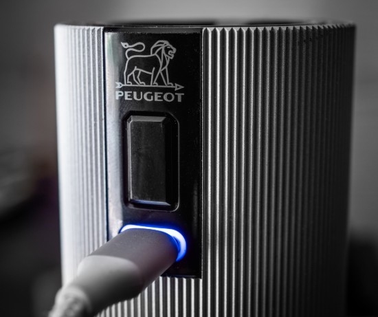 2 db elektromos só- és borsdaráló készlet, "Line" - Peugeot