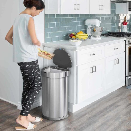 Simplehuman - 45 litres félkör alakú rozsdamentes acél szemetes; érzékelővel