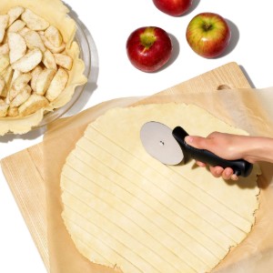 Pizzaszeletelő, rozsdamentes acél, 10,6 cm - OXO