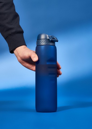 Vizes palack, recyclon™, 1 literes Navy - Ion8
