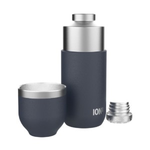 Vákuumlombik, pohárral, rozsdamentes acél, 700ml, "Luma", hamu sötétkék - Ion8
