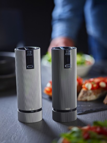 2 darabos elektromos só- és borsőrlő készlet, 15 cm,  "Line Z", Carbon/Aluminum - Peugeot