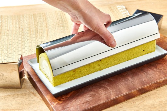 Félkör alakú "Yule" forma, rozsdamentes acél, 30 x 6,5 cm - de Buyer