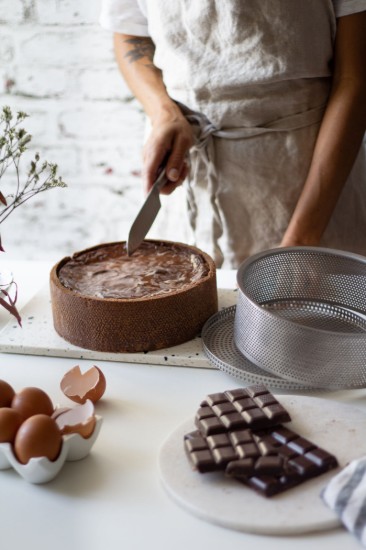 Perforált tortaforma, sütőpapírral, 24 cm, rozsdamentes acél - de Buyer