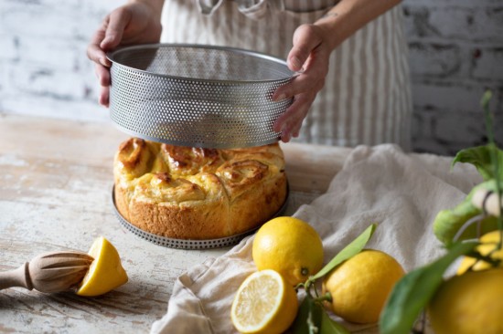 Perforált tortaforma, sütőpapírral, 24 cm, rozsdamentes acél - de Buyer