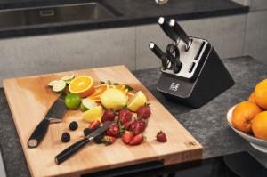 7 darabos késkészlet, beépített élezőmodullal, "All Star", kőrisfa - Zwilling