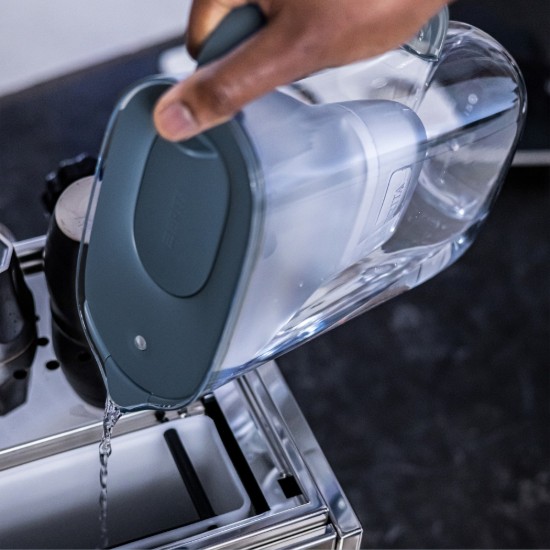 BRITA - Style Essential vízszűrő kancsó  + 1db PP Maxtra Pro szűrő patron, 2,4 L (szürkéskék)