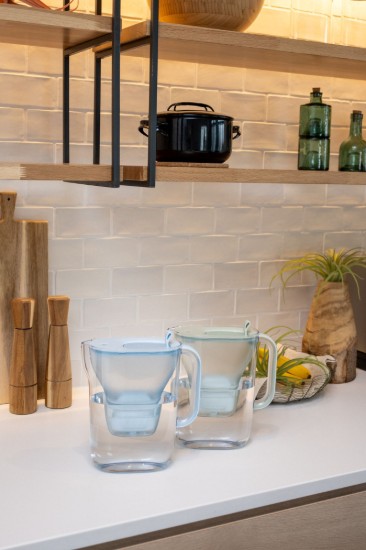 BRITA - Style Eco vízszűrő kancsó,  2.4 L + 1 db Maxtra PRO szűrő patron (púderzöld)