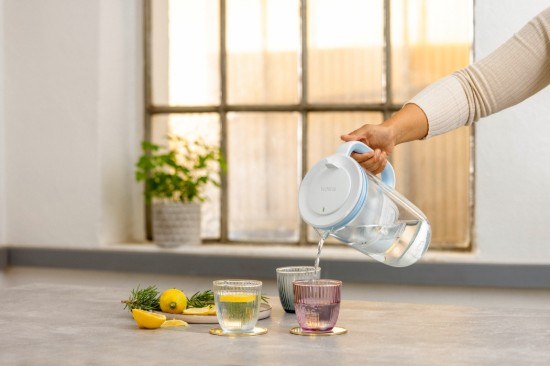 BRITA - ONE űveg vízszűrő kancsó  + 1db PP Maxtra Pro szűrő patron, 2,5L (világoskék)