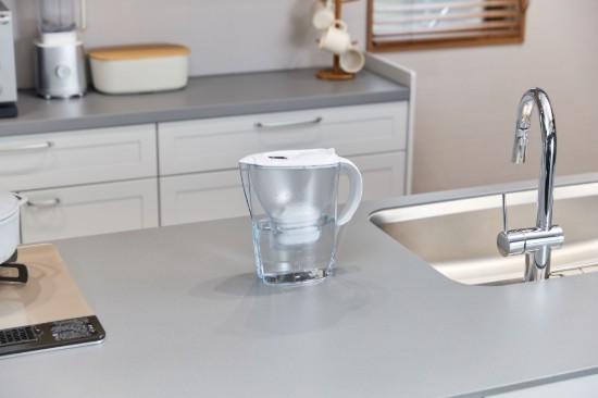 BRITA - Marella vízszűrő kancsó  + 1db PP Maxtra Pro szűrő patron, 3,5 L (fehér)