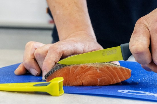 Colourworks - Kés hámozáshoz 9,5 cm, zöld