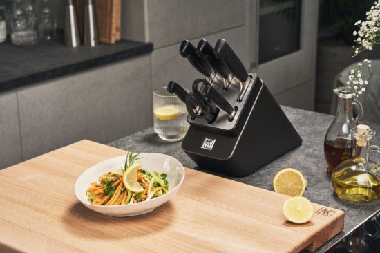 7 darabos késkészlet, beépített élezőmodullal, "TWIN Four Star" - Zwilling