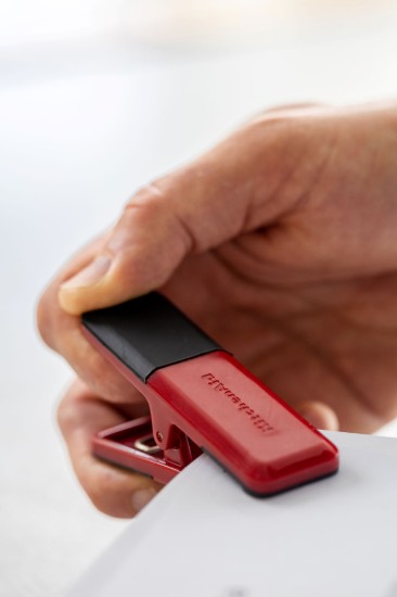 4 db táskacsipesz készlet, műanyag, Empire Red - KitchenAid