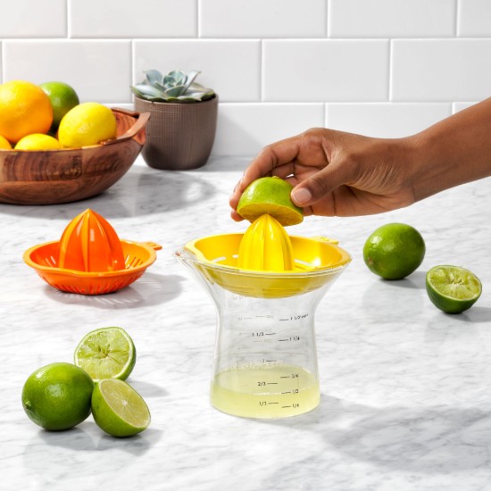 2 az 1-ben citrusfacsaró, 350ml, "Good Grips", Narancs - OXO