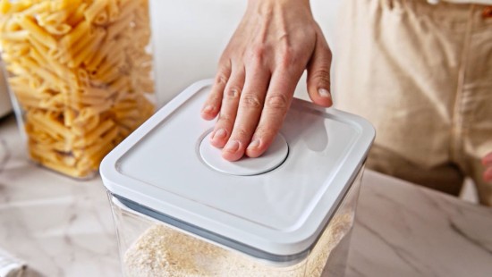 OXO - Négyszögletes tárolóedény 16 x 16 x 24 cm, 4,2L