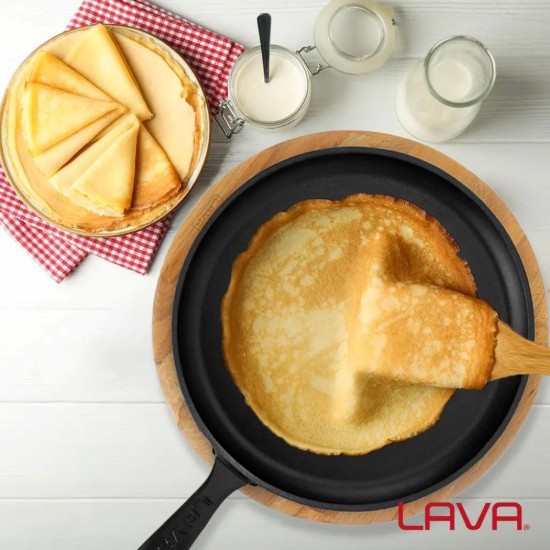 Lava öntvény serpenyő 26 cm alátéttel