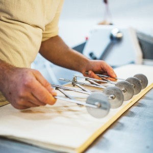 Kihúzható tésztavágó, 5 kerékkel, rozsdamentes acél - Westmark