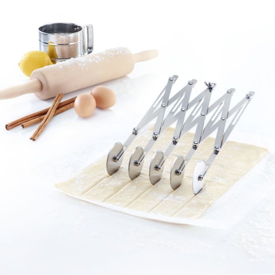 Kihúzható tésztavágó, 5 kerékkel, rozsdamentes acél - Westmark