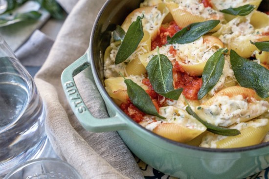 Cocotte főzőedény, öntöttvas, 26 cm / 5,2 l, Sage - Staub