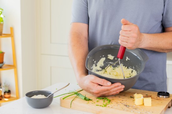 Krumplipürítő konyhai eszköz, rozsdamentes acél, 25,5 cm, "Classic", Empire Red - KitchenAid