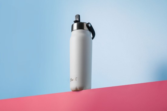 Szigetelt vizes palack beépített szalmával, rozsdamentes acél, 700 ml, "Explorer Flip Straw", Moonstone - S'well