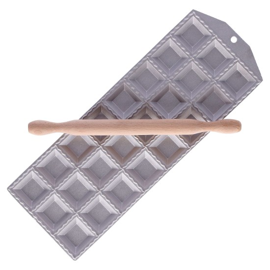 24 rekeszes ravioli forma, sodrófával, 47 x 47 mm - Zokura