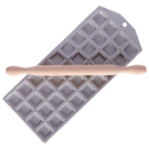 36 rekeszes ravioli forma, sodrófával, 35 x 35 mm - Zokura