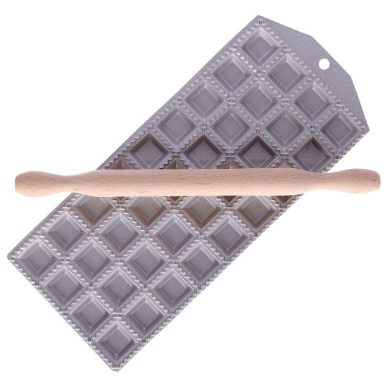 36 rekeszes ravioli forma, sodrófával, 35 x 35 mm - Zokura