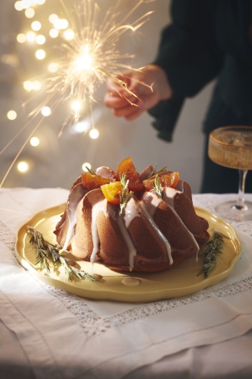 Tálalótál, kerámia, 31cm, Vanilla, "Madeleine" - Emile Henry