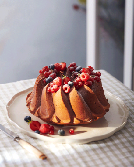 Tálalótál, kerámia, 31cm, Clay, "Madeleine" - Emile Henry