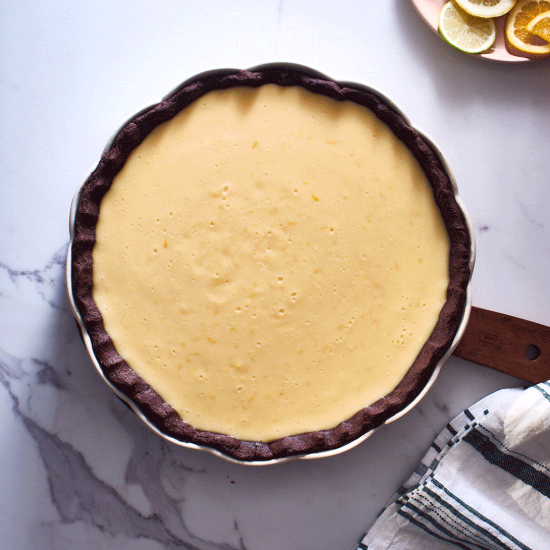 Tortatálca, kerámia, 31 cm, Vanilla, "Madeleine" - Emile Henry