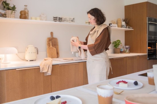 2 db-os konyharuha szett, mikroszálas, 40 x 60 cm, "Essential", Sand - Tiseco