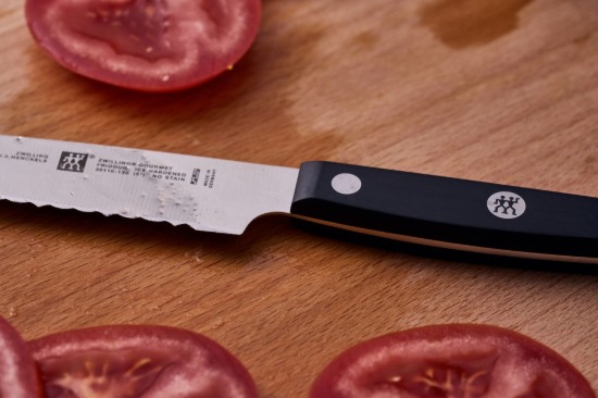Univerzális kés, fogazott penge, 13 cm, "ZWILLING Gourmet" - Zwilling