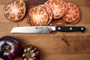 Univerzális kés, fogazott penge, 13 cm, <<ZWILLING Pro>> - Zwilling
