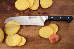 Santoku kés, 18 cm, <<ZWILLING Pro>> - Zwilling