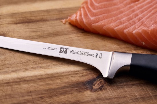 Csontozó kés, 14 cm, <<TWIN Four Star>> - Zwilling
