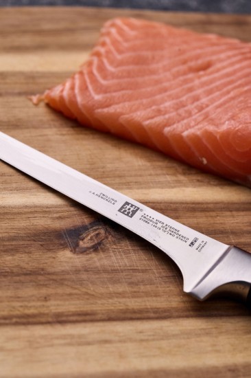 Csontozó kés, 14 cm, <<TWIN Four Star>> - Zwilling